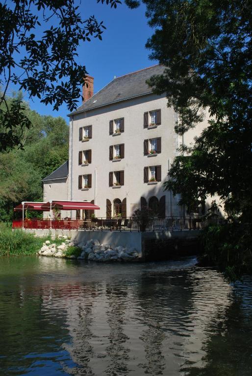 Logis Le Moulin Fleuri Hotel Veigné Exterior foto